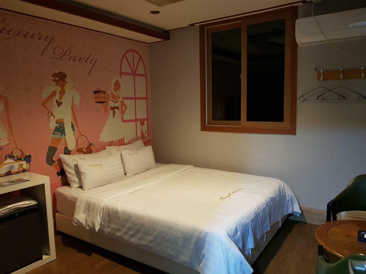 Pocheon Royal Hotel ภายนอก รูปภาพ