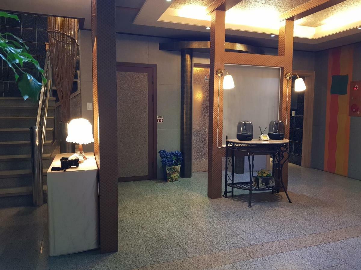 Pocheon Royal Hotel ภายนอก รูปภาพ